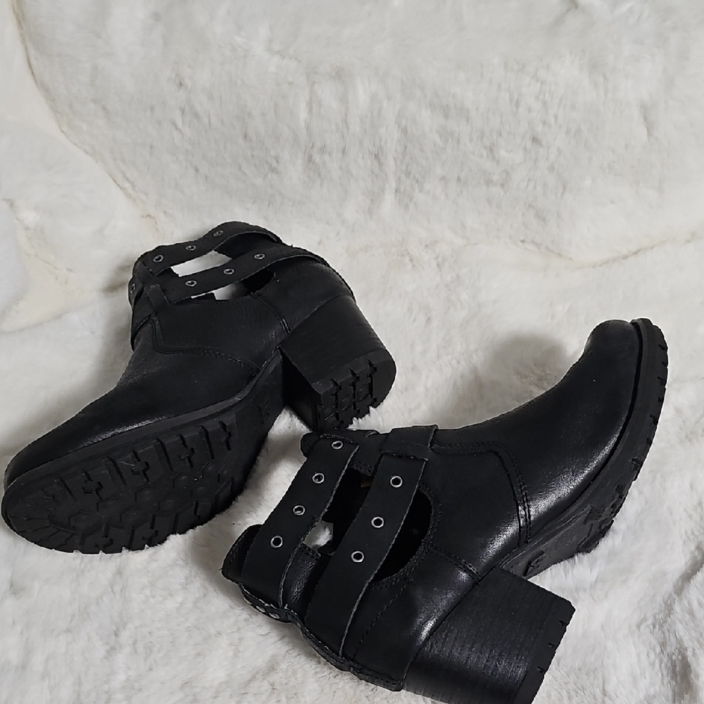 Caterpillar Women's Tora Black Ankle Boots with Buckle Detail - Picture 9 of 12